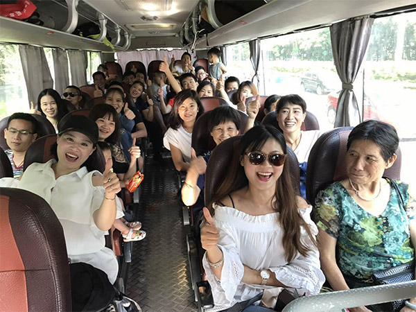 精致-員工清遠漂流